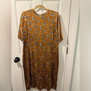 Yellow crushed velvet woman’s size XL short sleeved